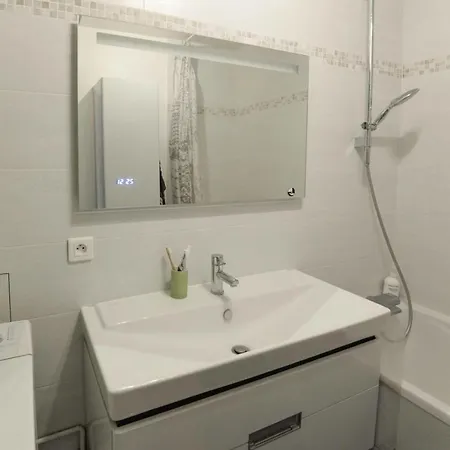 Flat With Balcony In The République District